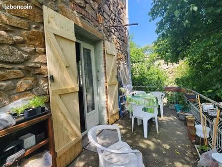 immeuble 25 pièces 665 m²