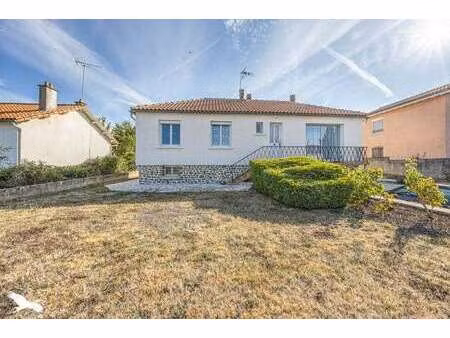 vente maison à aiffres (79230) : à vendre / 75m² aiffres