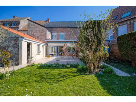 vente maison 8 pièces 232 m² à steenvoorde (59114)  350 000 €