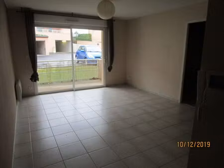 location appartement 2 pièces 44m2 onet-le-château 12850 - 465 € - surface privée