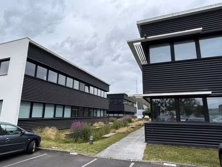 bureaux à louer ou à vendre à saint-herblain avec parkings privatifs