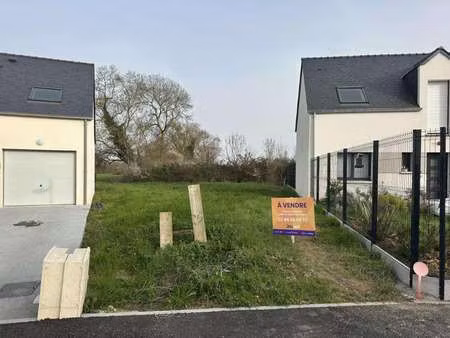 vente terrain à trélazé (49800) : à vendre / 293m² trélazé