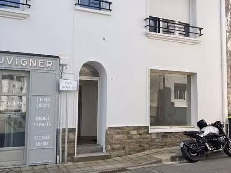 location bureaux et commerces à pluvigner (56330) : à louer / pluvigner