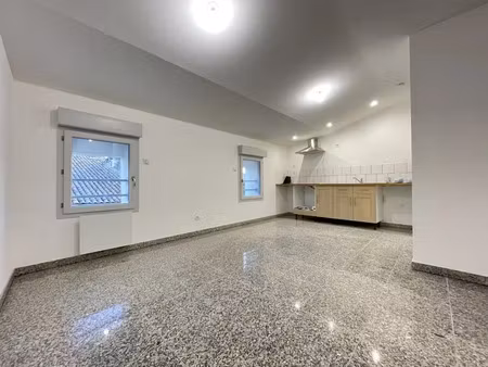 location appartement 3 pièces 73 m² à lespignan (34710)  690 €