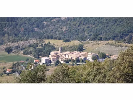 vente terrain 824 m² à le brusquet (04420)  74 160 €