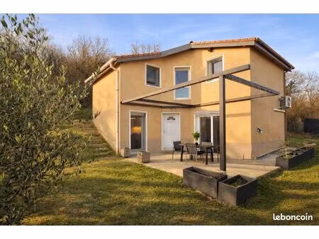 charmante maison 4 pièces de 88 m² – à découvrir