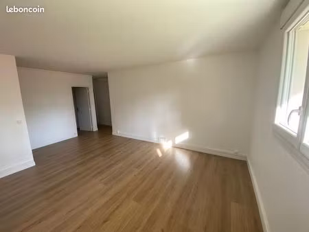 location f2 chilly-mazarin