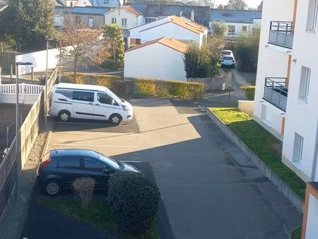 place de parking extérieure – résidence sécurisée – bouaye (44830)