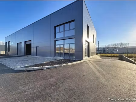 à louer – local commercial indépendant 400 m² bourgoin jallieu