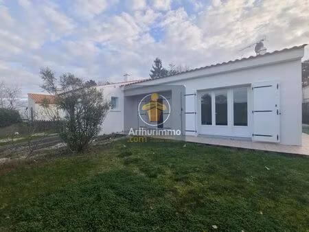 vente maison 5 pièces 83 m2 à beauvoir-sur-mer