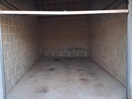 location garage pour voiture