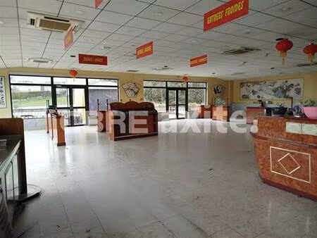 location commerce rumilly 404 m²