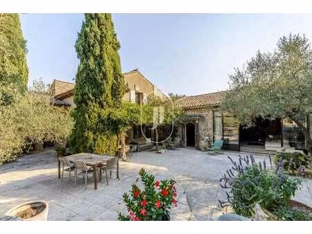 maison de luxe à vendre à maubec : 1 870 000 € | 575m²