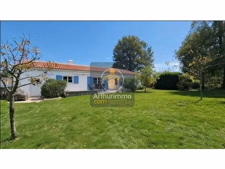 vente maison 5 pièces 105 m2 à saint-étienne-de-mer-morte