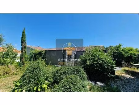 vente maison 6 pièces 120 m2 à la garnache