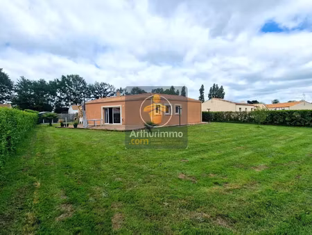 vente maison 5 pièces 140 m2 à froidfond