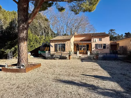 vente maison 4 pièces 90 m² à chateaurenard (13160)  353 000 €