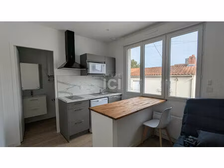 location appartement 1 pièce 17m²