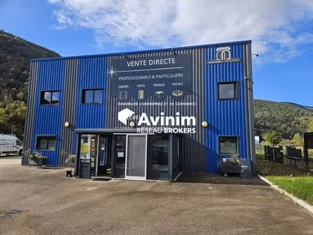 local d'activités à vendre