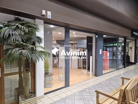 location local commercial