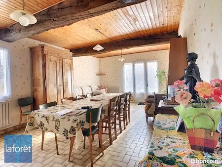 maison 6 pièces 137 m²