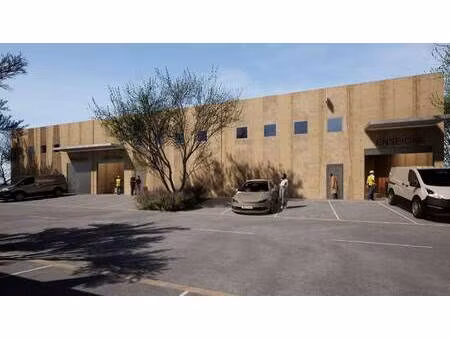 local d'activités à louer