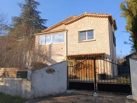 t4 1er étage trets jardin & garage - quartier très calme - vue ste victoire & mont aurélie