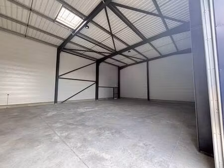 local d'activités à louer