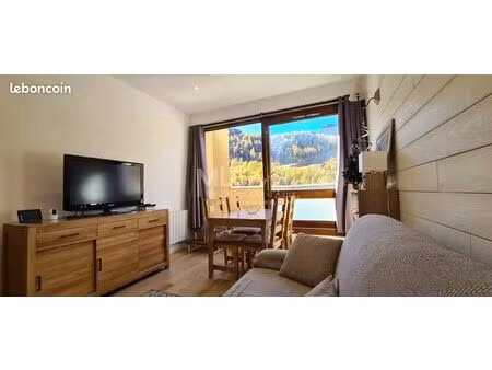 studio 1 pièce 25 m²