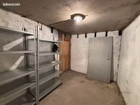 entrepôt 8 m² paris