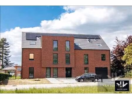 ruim gelijkvloers nieuwbouwappartement met 4 slaapkamers ...