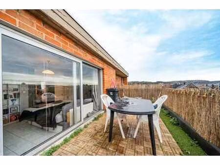 très spacieux studio avec terrasse