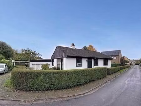 charmant plain-pied situé dans un quartier prisé d’assesse