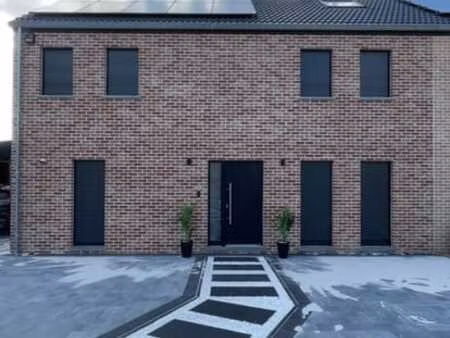 maison familiale 3 chambres avec jardin