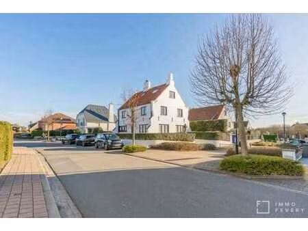 magnifique villa à knokke-duinbergen  près du zegemeer.