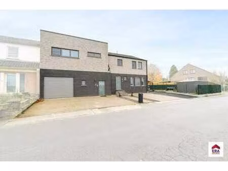 maison trois façades avec 5 chambres à itterbeek