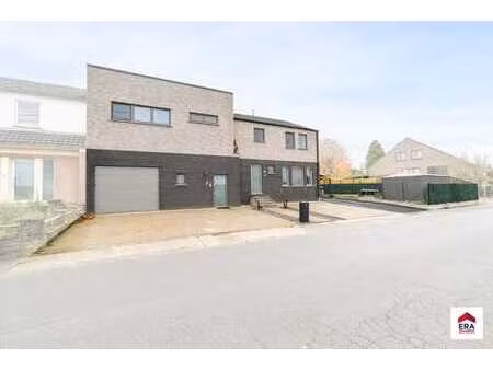 maison trois façades avec 5 chambres à itterbeek