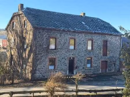 maison de caractère avec dépendances et terrain – houmont