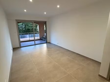 location bureau cabinet paramédical peymeinade