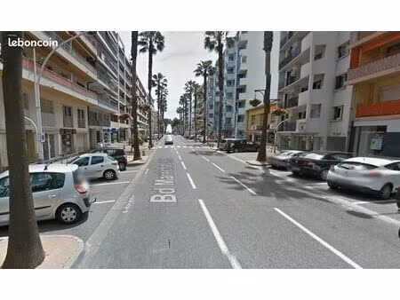 murs commerciaux et parking loués