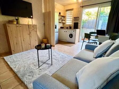 t2 maisonnette meublée proche plage ti trou d’eau