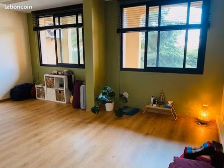 local professionnel à louer 24m²