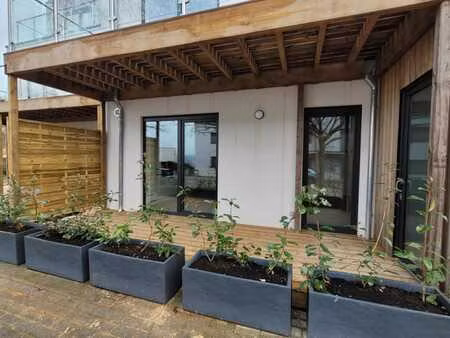 appartement neuf 950€ + 120€ (charges communes)