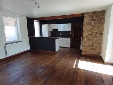 rez de chaussée complètement rénové