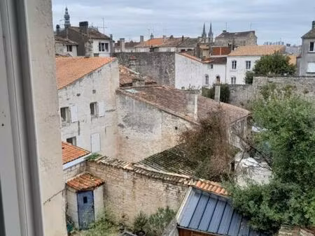 location appartement 3 pièces 37 m² à niort (79000)