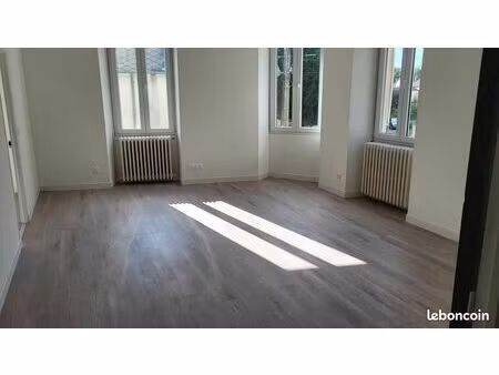 à louer – appartement lumineux de 100 m²