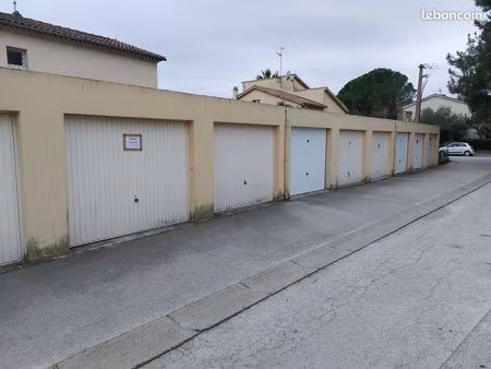 a louer garage / box à cuers