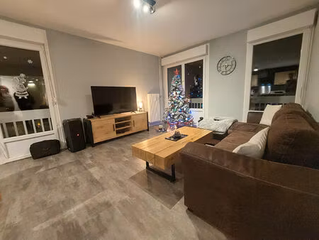 appartement eu 3 pièce(s) 64 m2