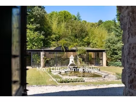 référence : 6093-eth - propriété - 8 pièces - 5 chambres - 270m2 - repentance - calme...