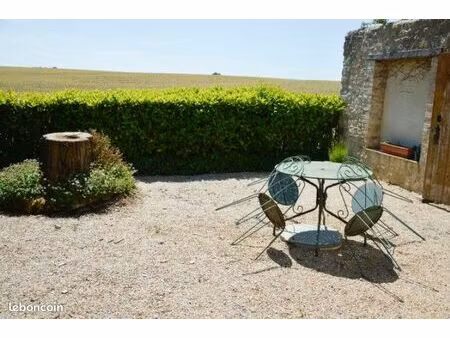 appartement 2 pièces 47m2 dans corps de ferme restauré